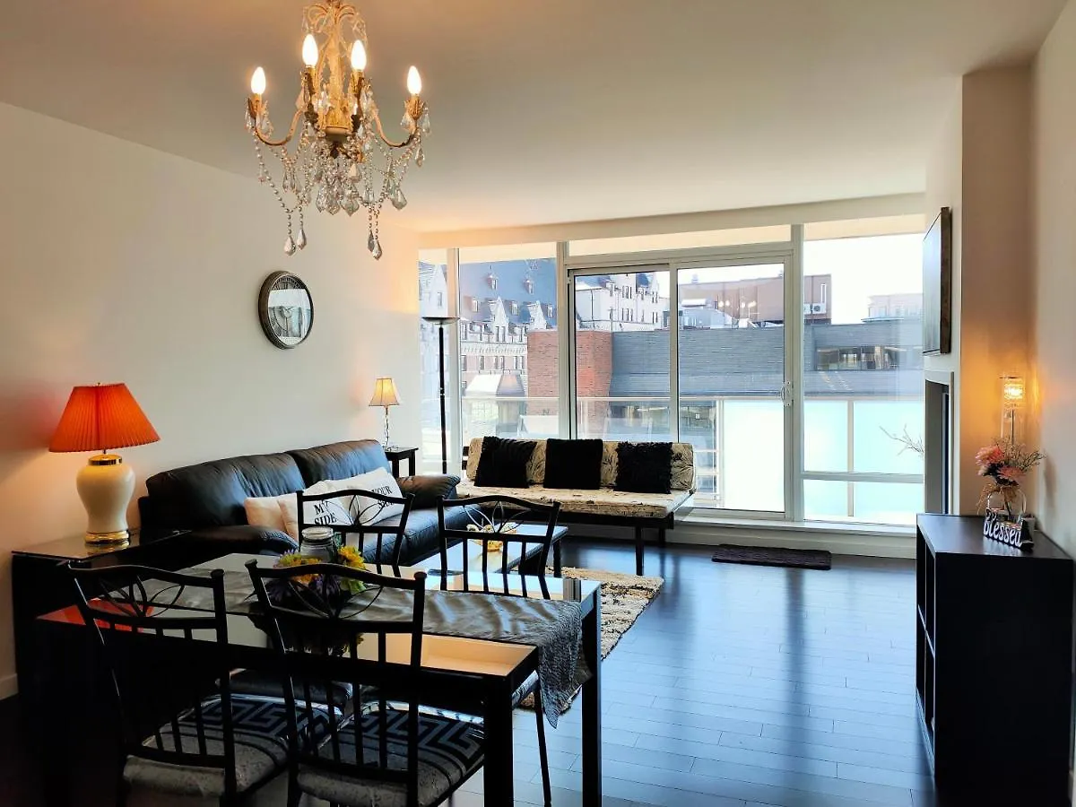 Waterfalls Hotel - Suite In Falls Downtown With Pool Victoria Apartment